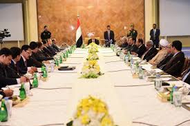 الرئيس هادي يوجه وزراء حكومة معين لمغادرة السعودية واتخاذ هذه العاصمة الخليجية مقرا للحكومة الشرعية