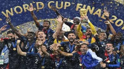 فرنسا تكرم أبطال مونديال 2018 بوسام جوقة الشرف