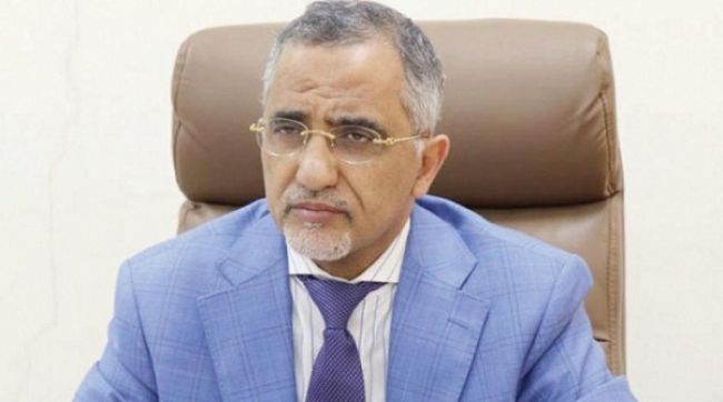 محافظ البنك المركزي اليمني يتمرد على الحكومةوالتحالف يحددموقف من ذلك
