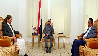 رئيس المجلس السياسي الأعلى يلتقي وزيري الدولة القنع ومناع