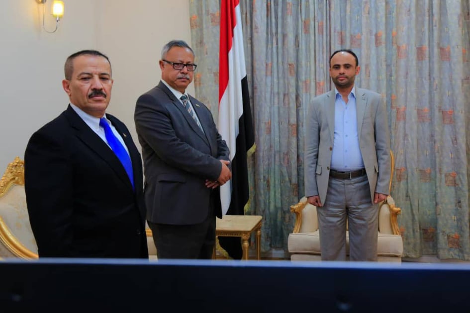 سفير الحوثيين لدى طهران يؤدي اليمن الدستورية عبر الأقمار الاصطناعية